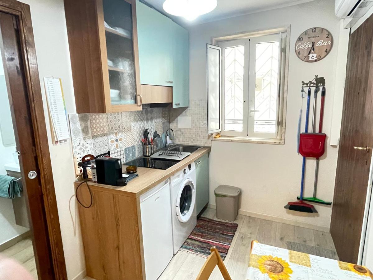 Trevisani Central Station Apartment Бари Экстерьер фото
