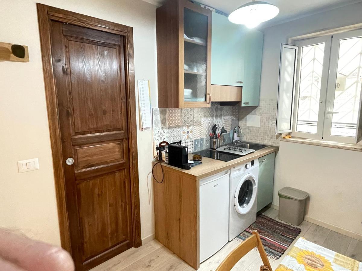 Trevisani Central Station Apartment Бари Экстерьер фото