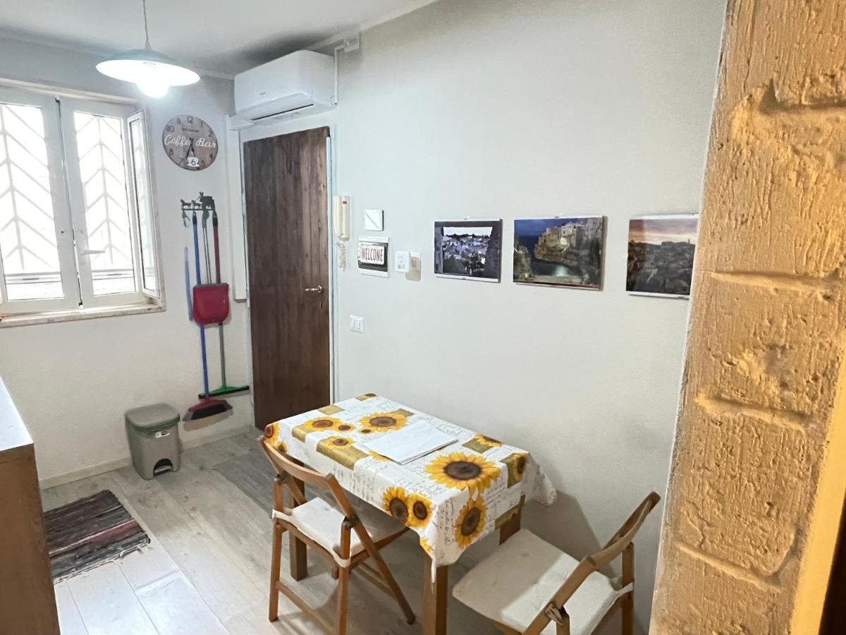 Trevisani Central Station Apartment Бари Экстерьер фото